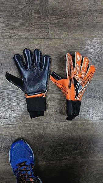 Caliar Neutrolite JH X 01 Goalkeeper Gloves