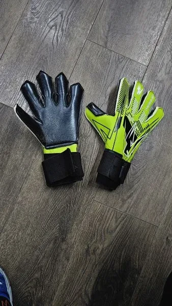 Caliar Neutrolite Goalkeeper Gloves